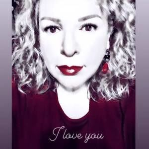 Meet your Posher, Sonia